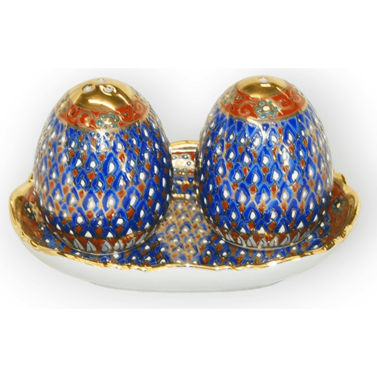Benjarong salt and pepper shakers on a matching tray, blue and gold pattern