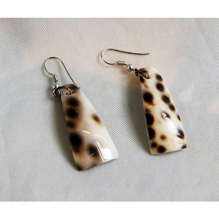 Long-Dot SeaShell Earring