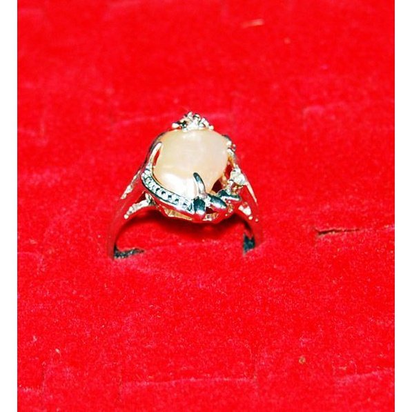 Single Pink Pearl Ring Elegant 9
