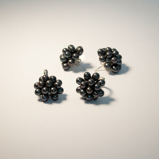 Deep Blue Pearl Earing Set Black Pearl