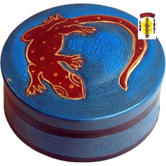 Blue box with Gecko on Top
