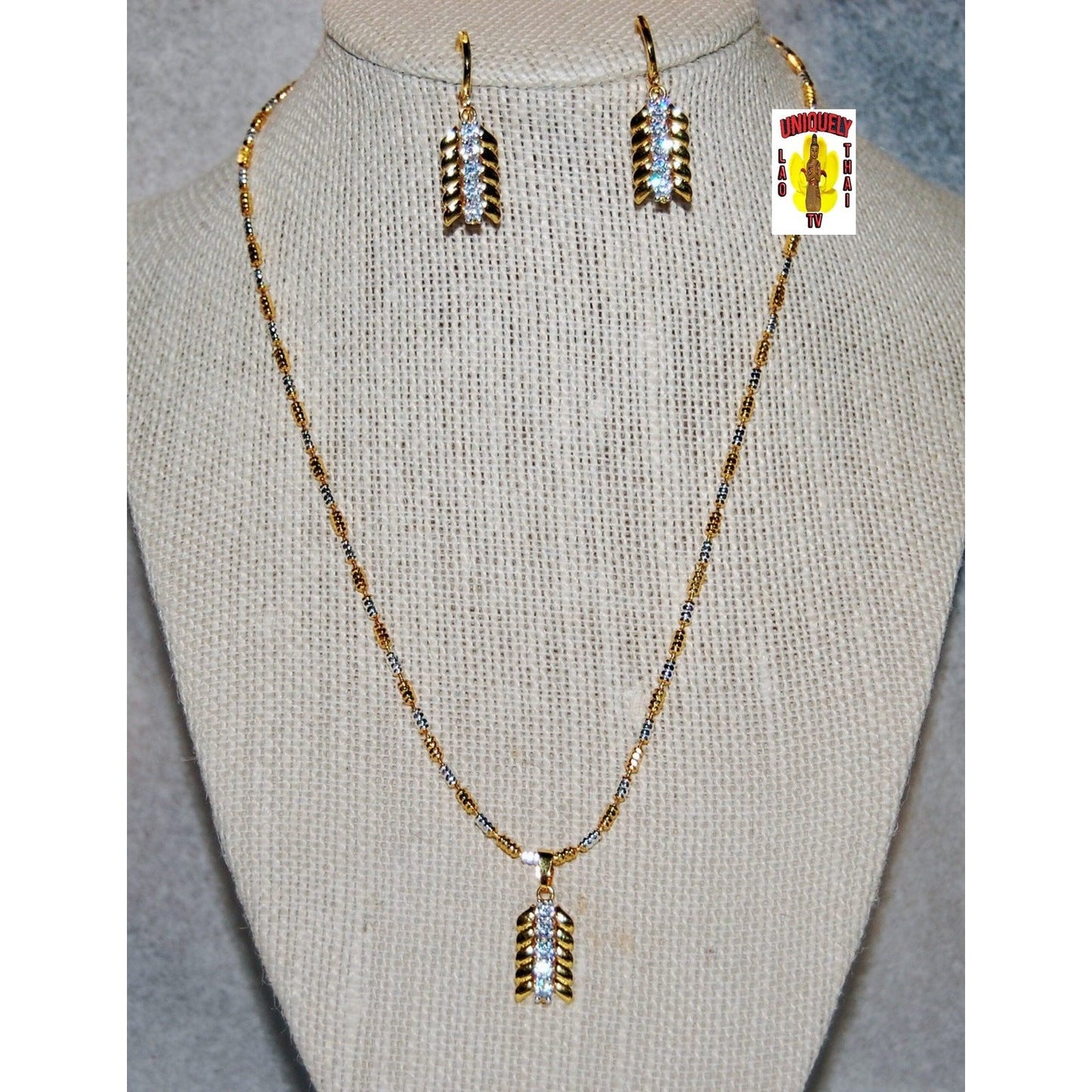 Gold-Plated Necklace Earring and Pendant Set JE-ST-04