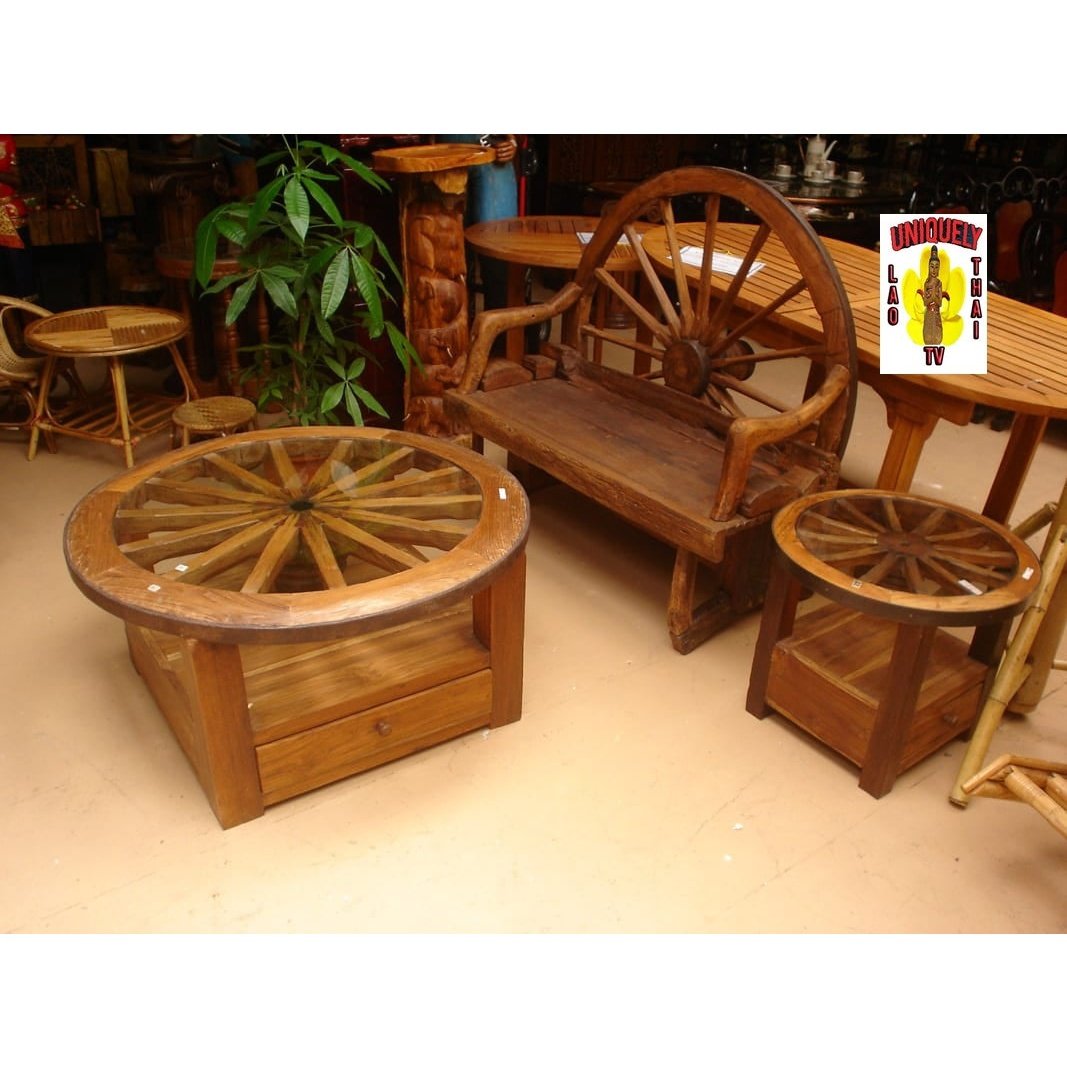 Wagon Wheel End Table Glass top