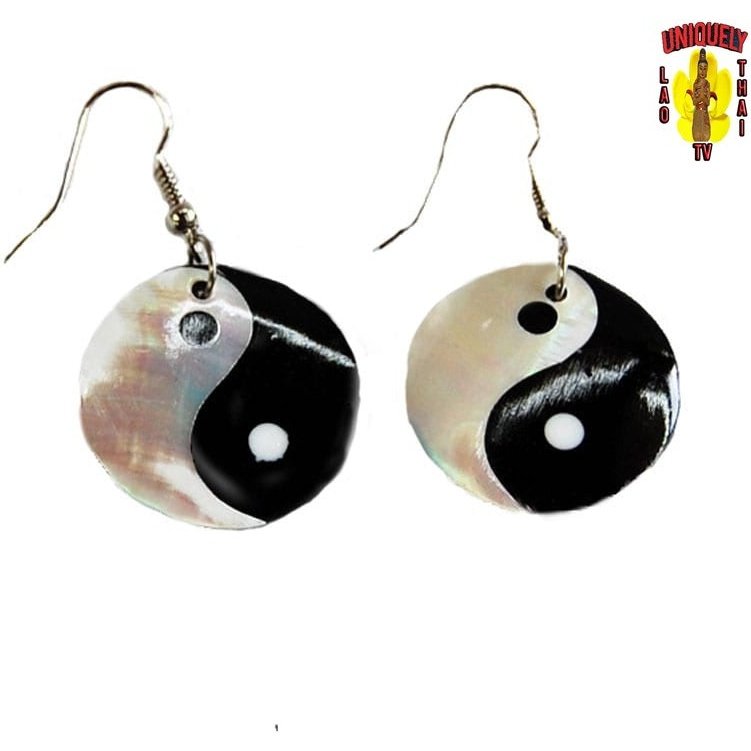 Ying Yang Seashell Earring